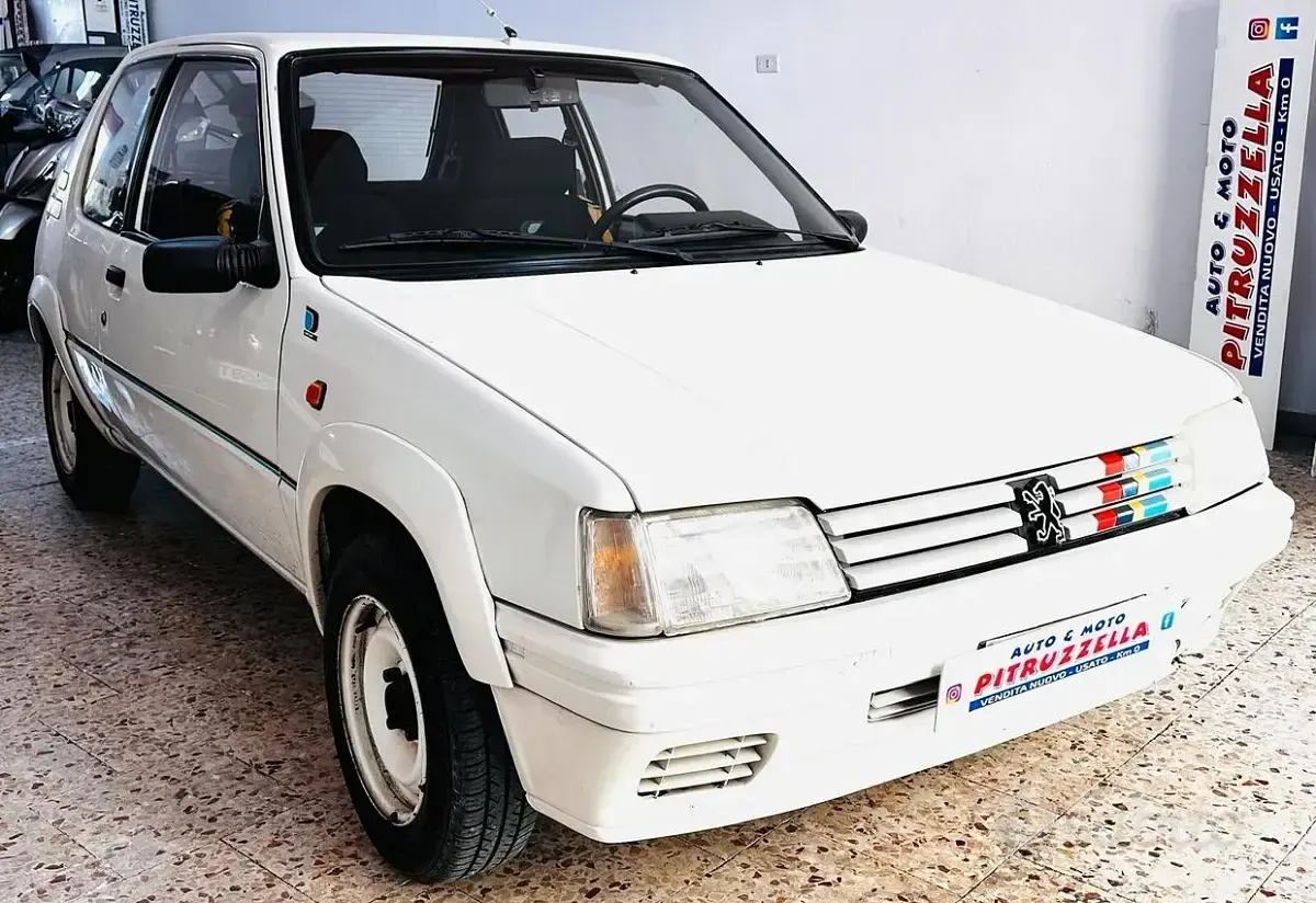Usata Peugeot 205 101 CV (74 kW) 1992 Berlina