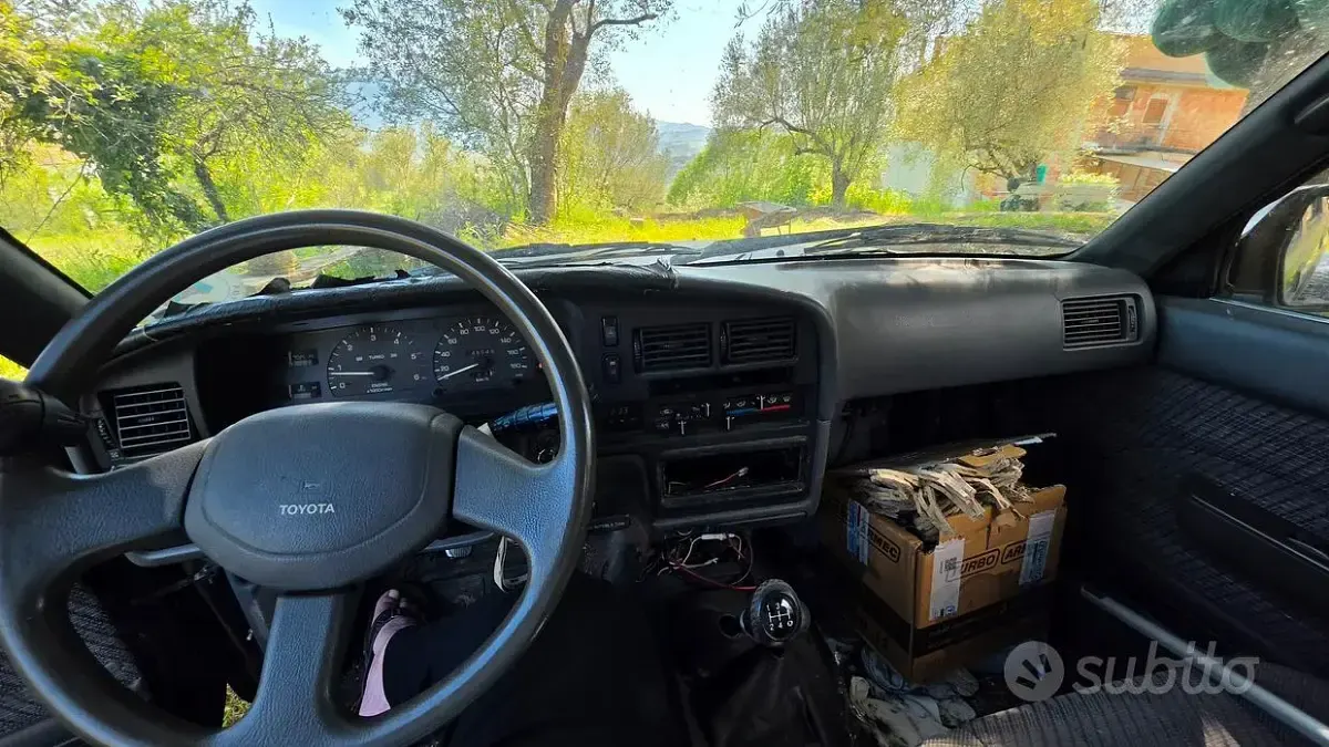 Usata Toyota 4 Runner 90 CV (66 kW) 1990 Blu SUV