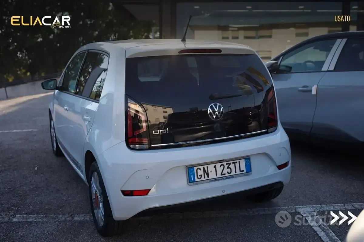 Usata VW up! Beats 65 CV (47 kW) 2023 Bianco Utilitaria