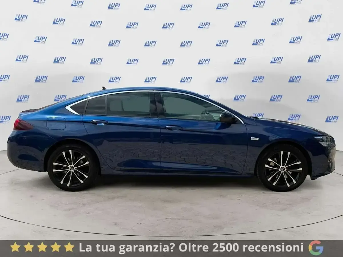 Usata Opel Insignia Sport 122 CV (89 kW) 2020 Bluazzurro Berlina