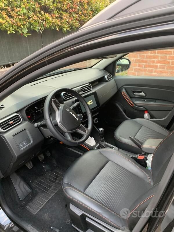 Usata Dacia Duster Extreme 101 CV (74 kW) 2023 Nero SUV