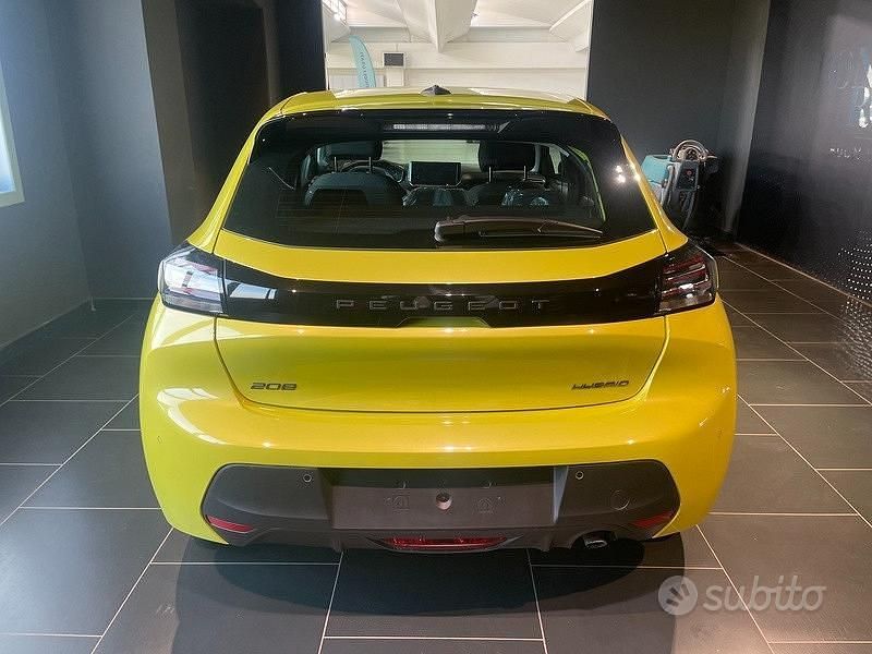 Nuova Peugeot 208 Style 101 CV (74 kW) 2025 Giallo Utilitaria