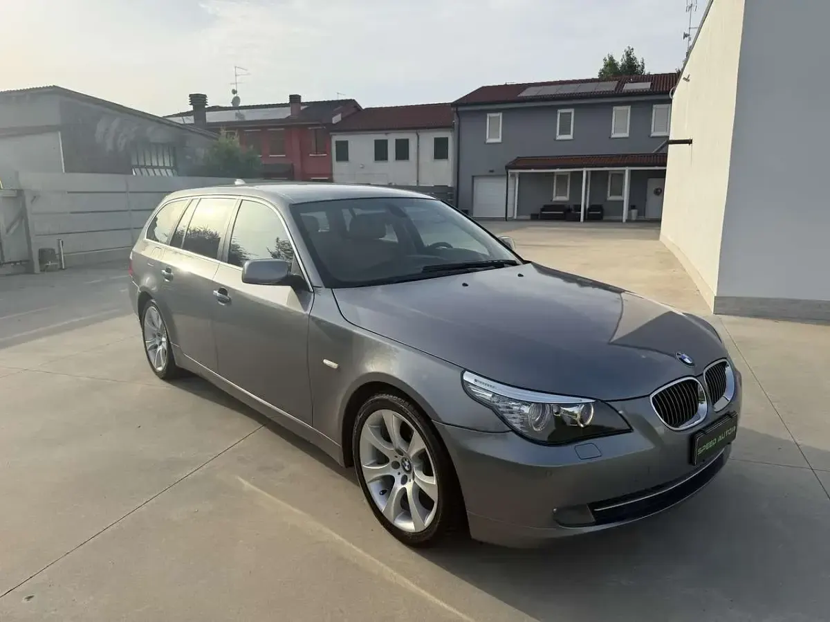 Usata BMW 520 170 CV (125 kW) 2009 Antracite Station wagon
