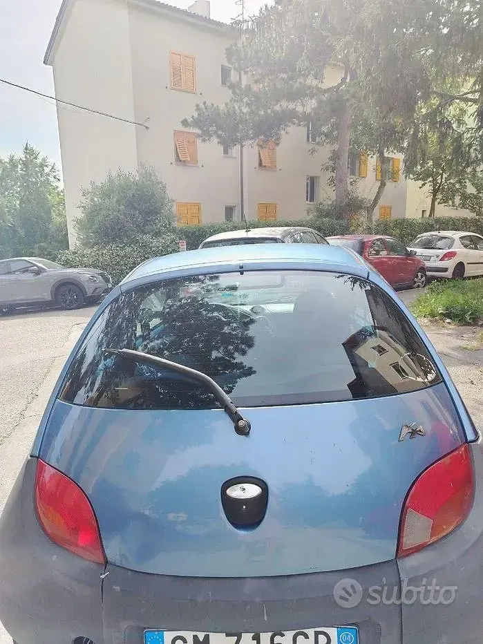 Usata Ford Ka 69 CV (50 kW) 2004 Blu Utilitaria