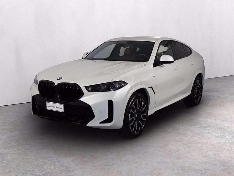 Usata BMW X6 M Sport 298 CV (219 kW) 2024 Grigio SUV