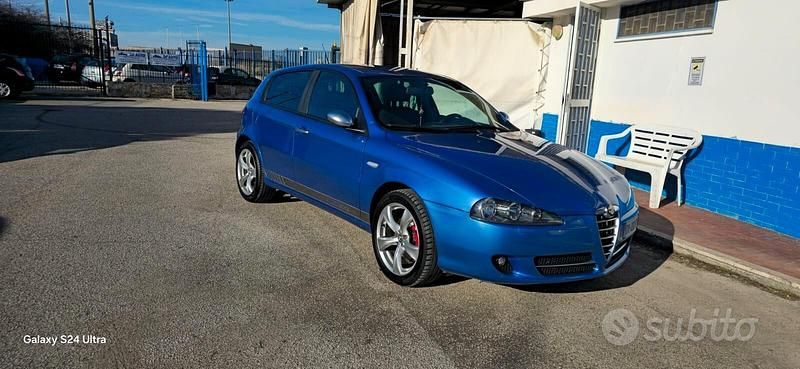 Usata Alfa Romeo 147 170 CV (125 kW) 2008 Blu Utilitaria