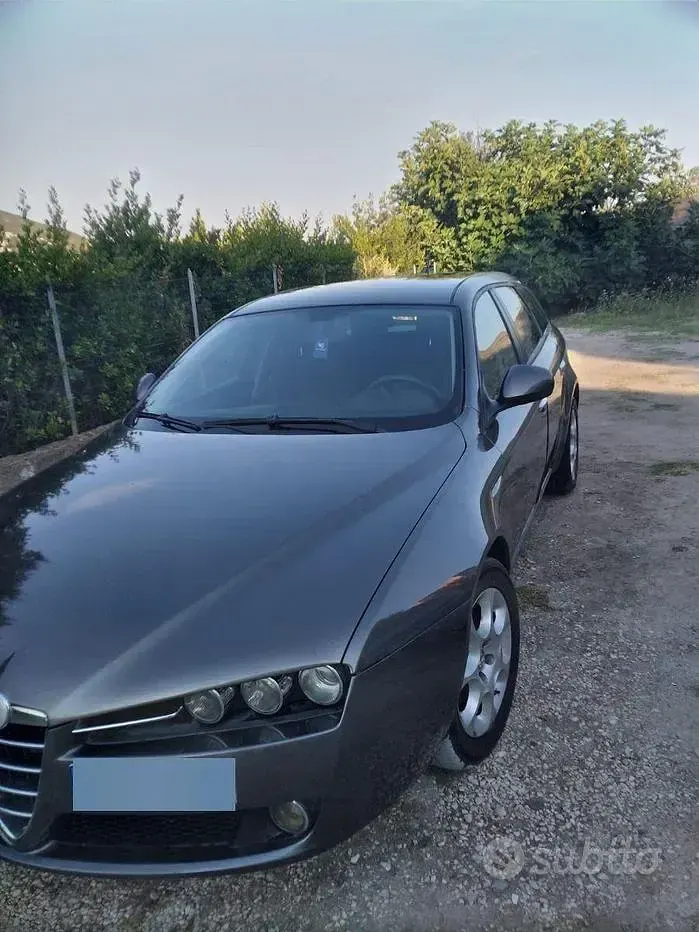 Usata Alfa Romeo 159 150 CV (110 kW) 2007 Grigio Station wagon