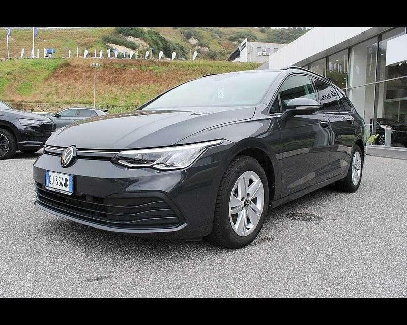 Grigio Usata 2022 VW Golf VIII Life Station wagon | 23.790 € (Buon prezzo) - Immagine 1/4