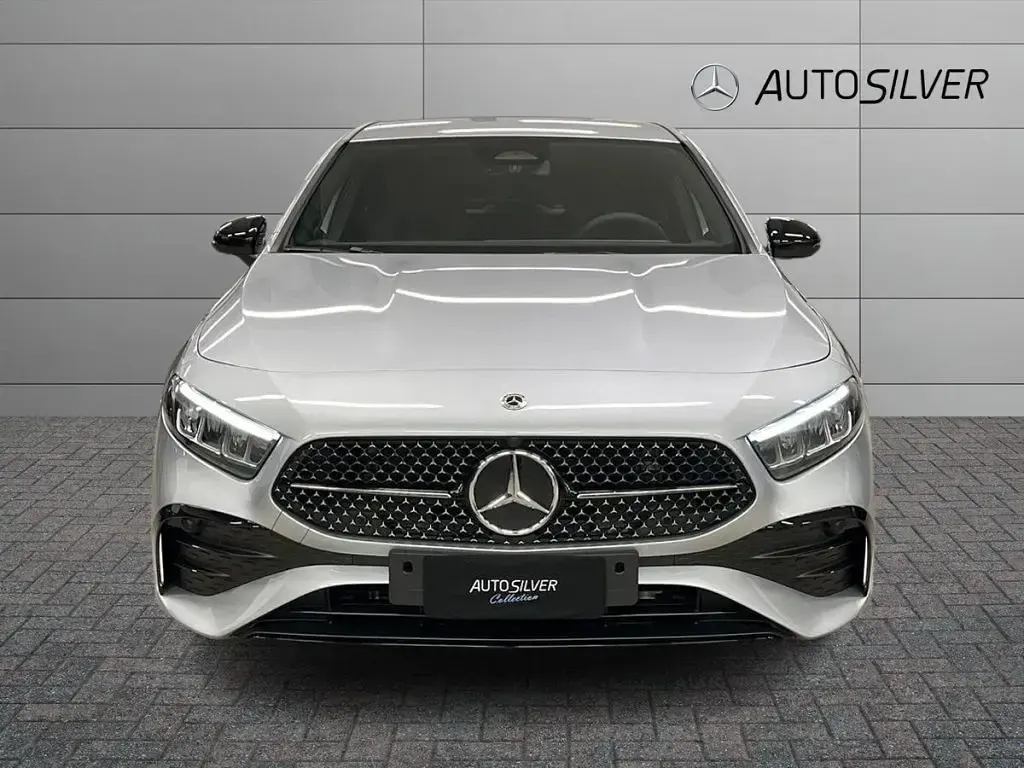 Nuova Mercedes A180 Advanced Plus 116 CV (85 kW) 2026 Argento / metallizzato