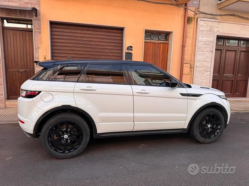 Usata Land Rover Range Rover evoque Dynamic 150 CV (110 kW) 2016 Bianco SUV
