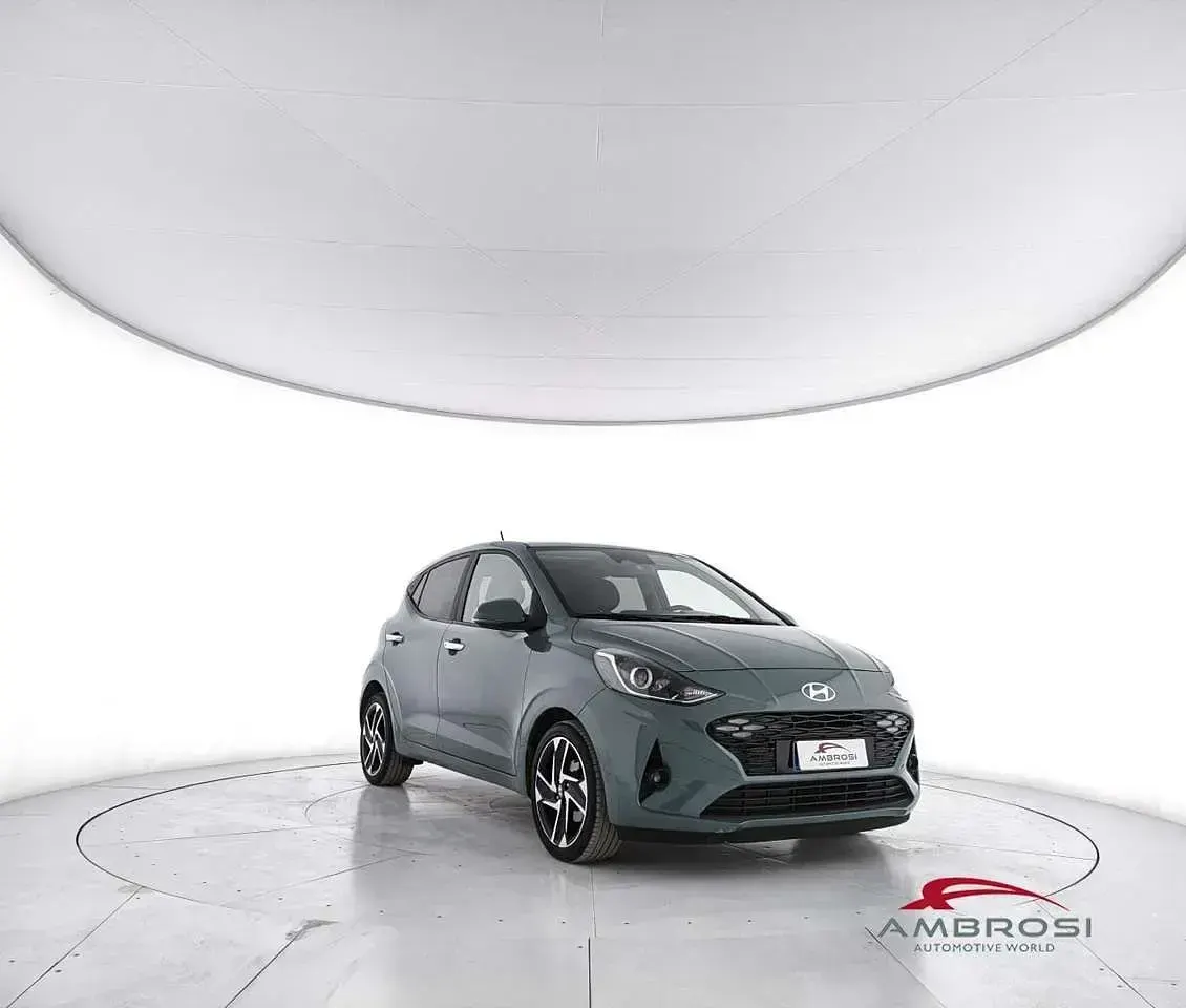 Usata Hyundai i10 Prime 67 CV (49 kW) 2024 Verde Utilitaria