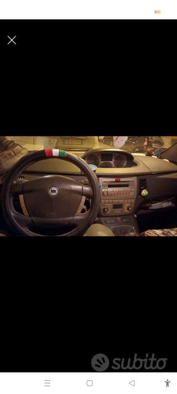 Usata Lancia Musa 78 CV (57 kW) 2010 Grigio Monovolume