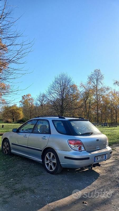 Usata Subaru Impreza 160 CV (117 kW) 2007 Grigio Station wagon