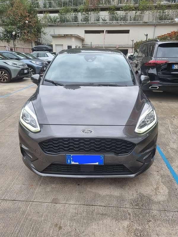 Usata Ford Fiesta ST-Line 86 CV (63 kW) 2019 Grigio Utilitaria