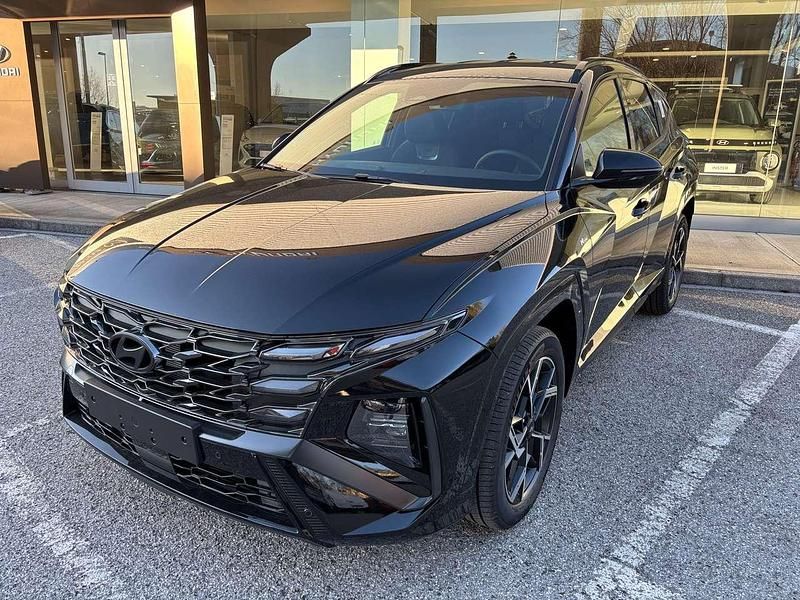 Abyss black Nuova 2025 Hyundai Tucson N Line SUV | 35.900 € (Buon prezzo) - Immagine 1/4