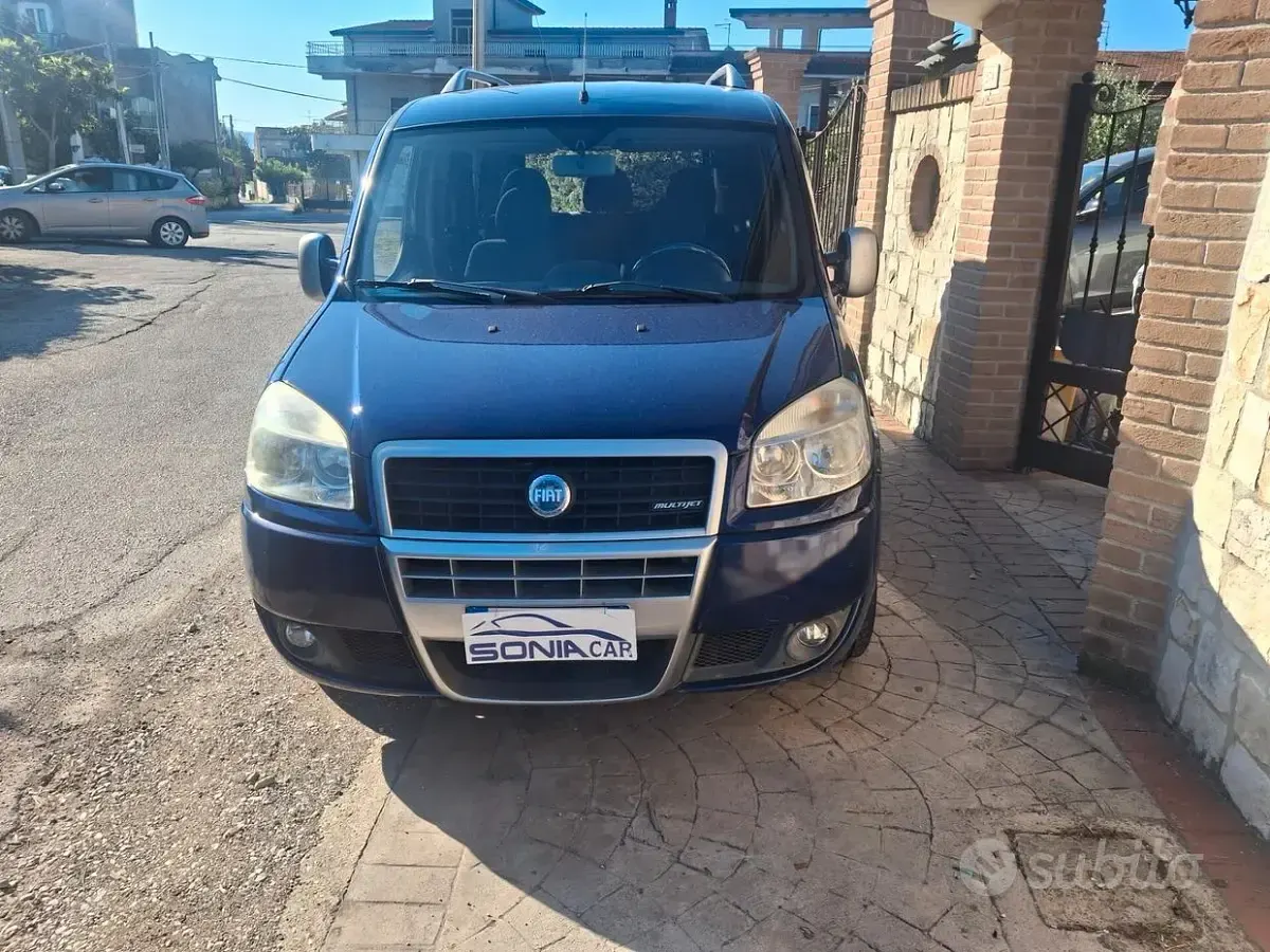 Usata Fiat Doblò 85 CV (62 kW) 2007 Blu Monovolume