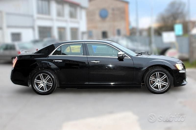 Usata Lancia Thema 239 CV (175 kW) 2013 Nero Berlina