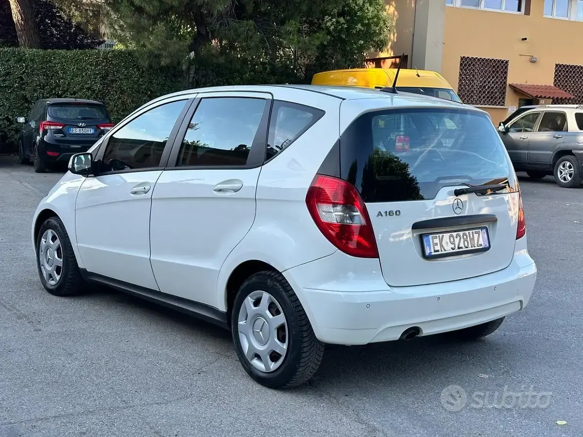 Usata Mercedes A160 95 CV (69 kW) 2012 Bianco Berlina