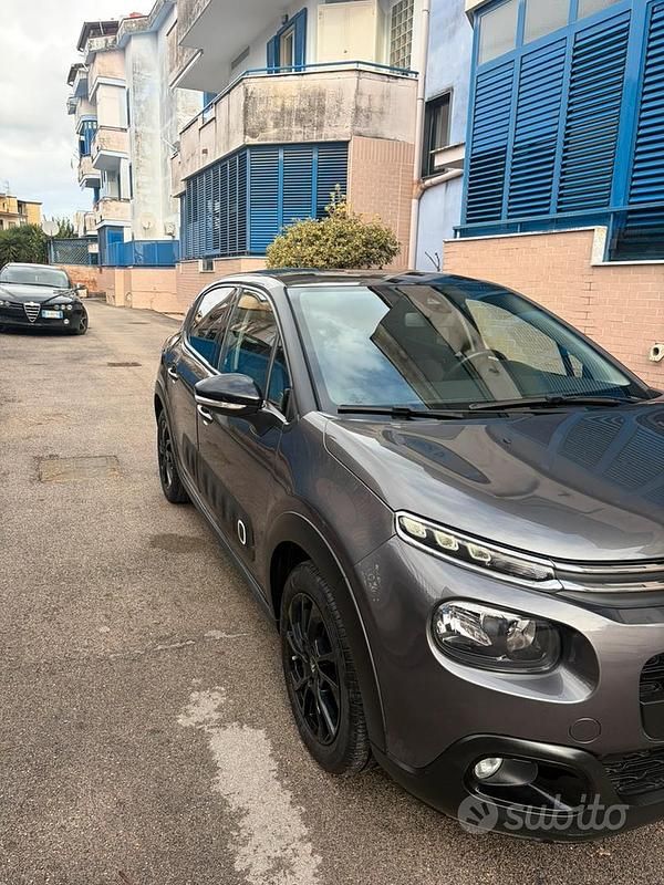 Usata Citroën C3 Shine 100 CV (73 kW) 2019 Utilitaria