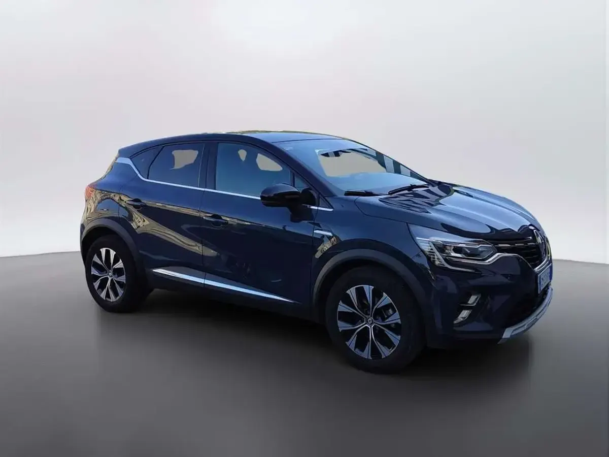 Usata Renault Captur Techno 143 CV (105 kW) 2023 Blu SUV