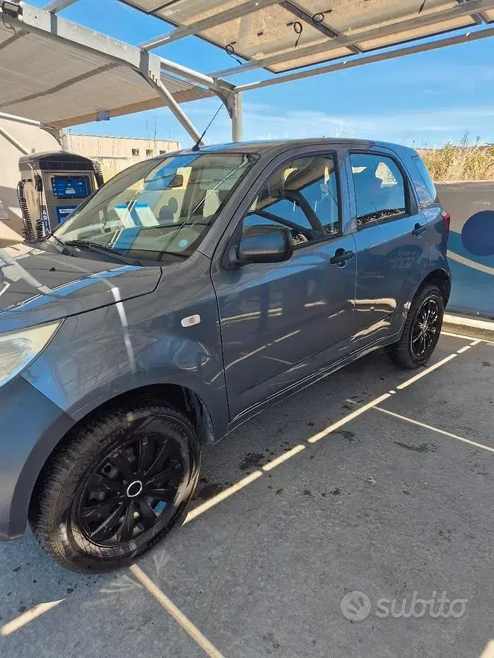 Usata Daihatsu Terios 105 CV (77 kW) 2007 Grigio SUV