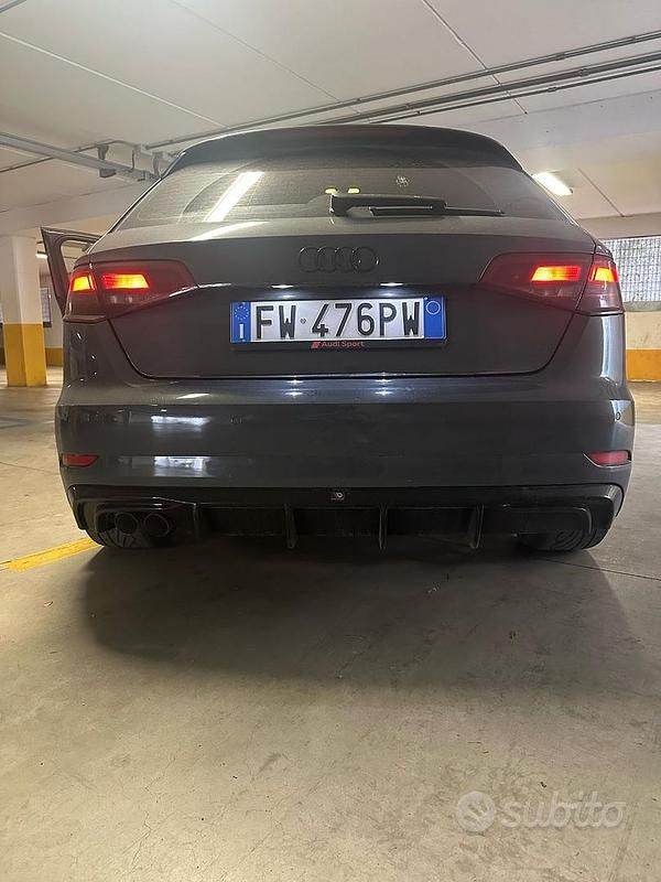 Usata Audi A3 Sport 184 CV (135 kW) 2019 Grigio Utilitaria