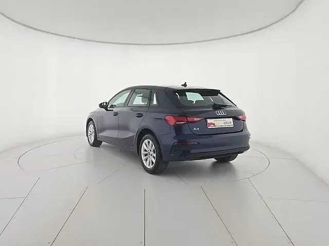 Usata Audi A3 Business 116 CV (85 kW) 2023 Blu/azzurro Berlina