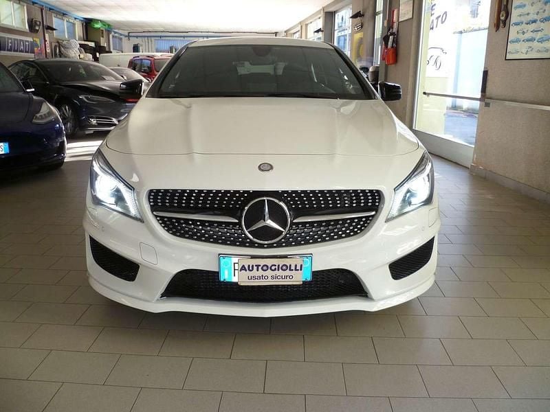 Usata Mercedes CLA220 Shooting Brake Premium 177 CV (130 kW) 2016 Bianco Station wagon