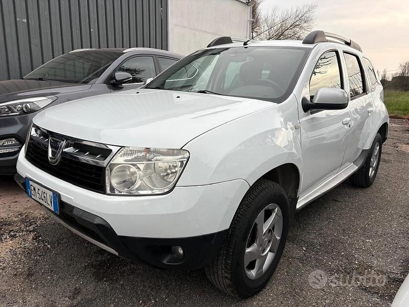 Usata Dacia Duster Lauréate 110 CV (80 kW) 2012 Bianco SUV