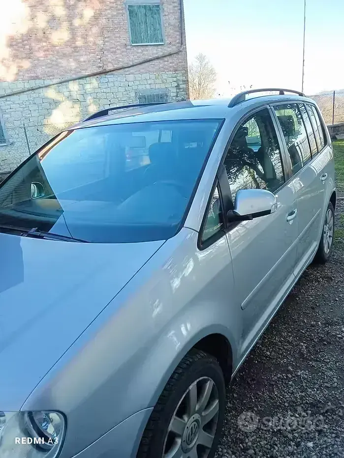 Usata VW Touran 105 CV (77 kW) 2005 Grigio Monovolume