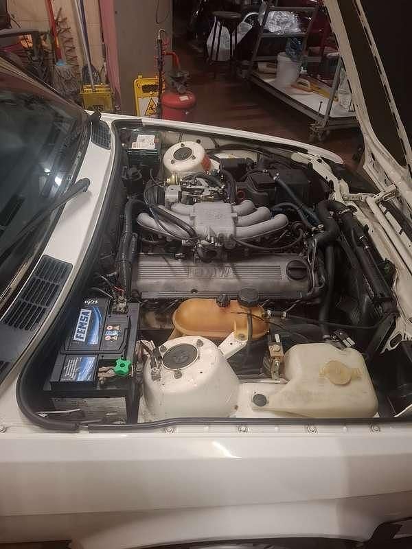 Usata BMW 320 125 CV (91 kW) 1987 Bianco Berlina