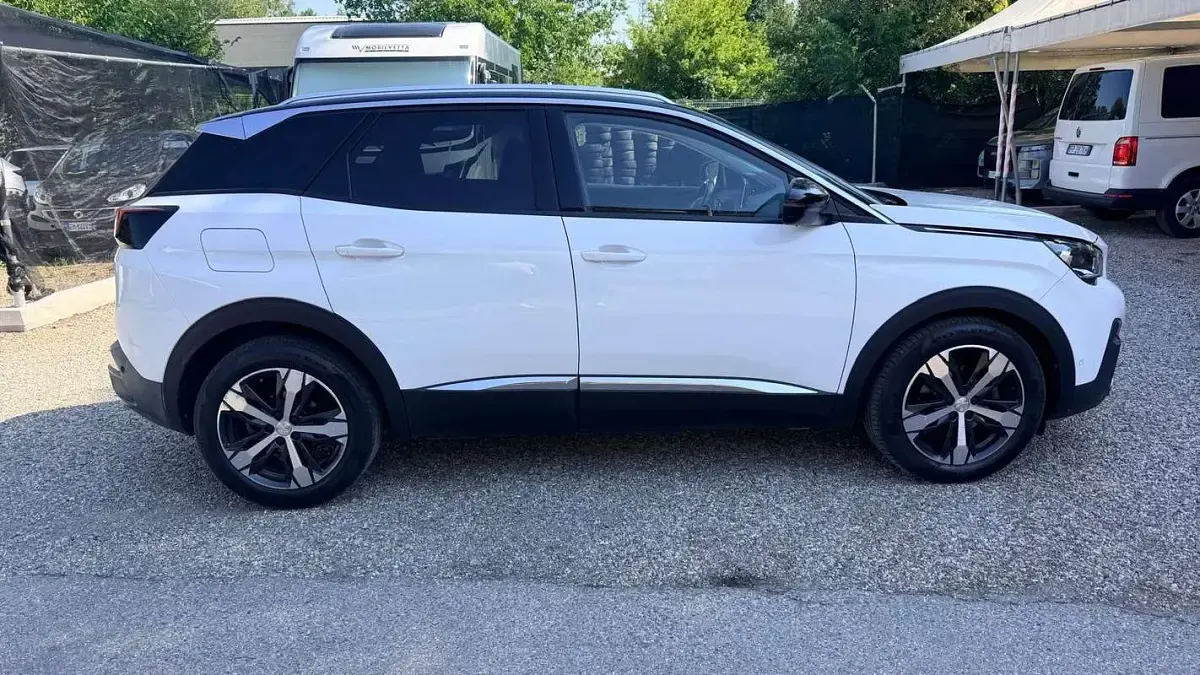 Usata Peugeot 3008 Allure 120 CV (88 kW) 2017 Bianco SUV