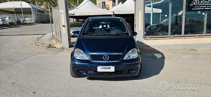 Usata Mercedes A170 Elegance 95 CV (69 kW) 2001 Blu Berlina