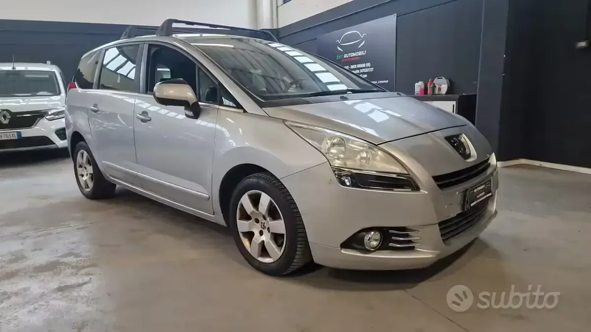 Usata Peugeot 5008 Active 112 CV (82 kW) 2012 Monovolume