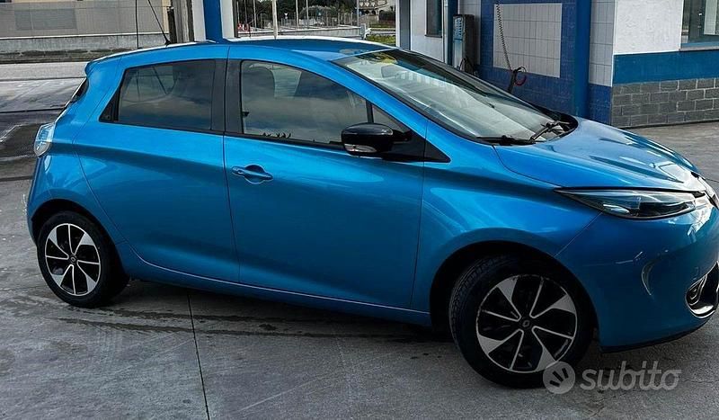 Usata Renault Zoe 52 kW (72 CV) 2019 Blu Utilitaria