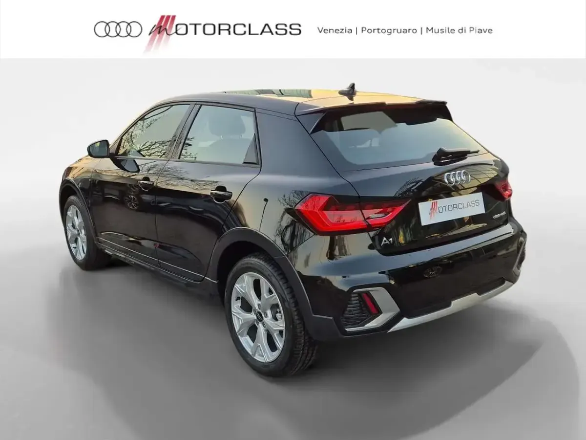 Nuova Audi A1 Business 116 CV (85 kW) 2026 Nero mito metallizzato SUV