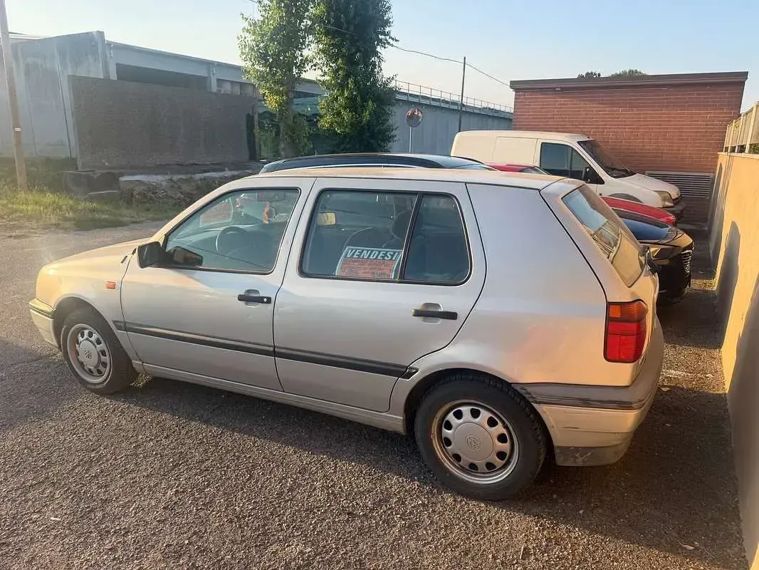 Usata VW Golf III 101 CV (74 kW) 1995 Grigio Berlina
