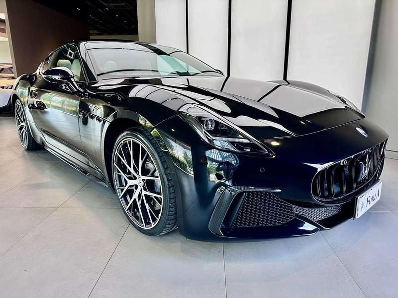 Usata Maserati Granturismo 551 CV (405 kW) 2023 Nero assoluto Coupé