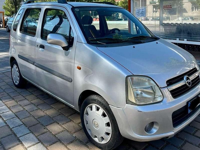 Argento Usata 2005 Opel Agila Edition Due volumi | 1500 € (Ottimo prezzo) - Immagine 1/4