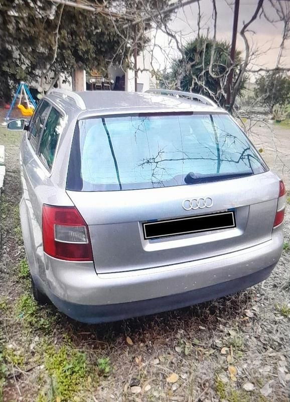 Occasion Audi A4 130 PK (95 kW) 2003 Grijs Stationwagen