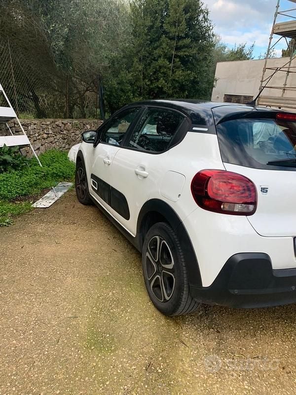 Usata Citroën C3 PureTech 83 CV (61 kW) 2022 Bianco Utilitaria