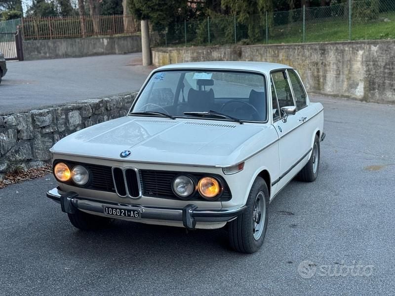Usata BMW 2002 100 CV (73 kW) 1960 Berlina