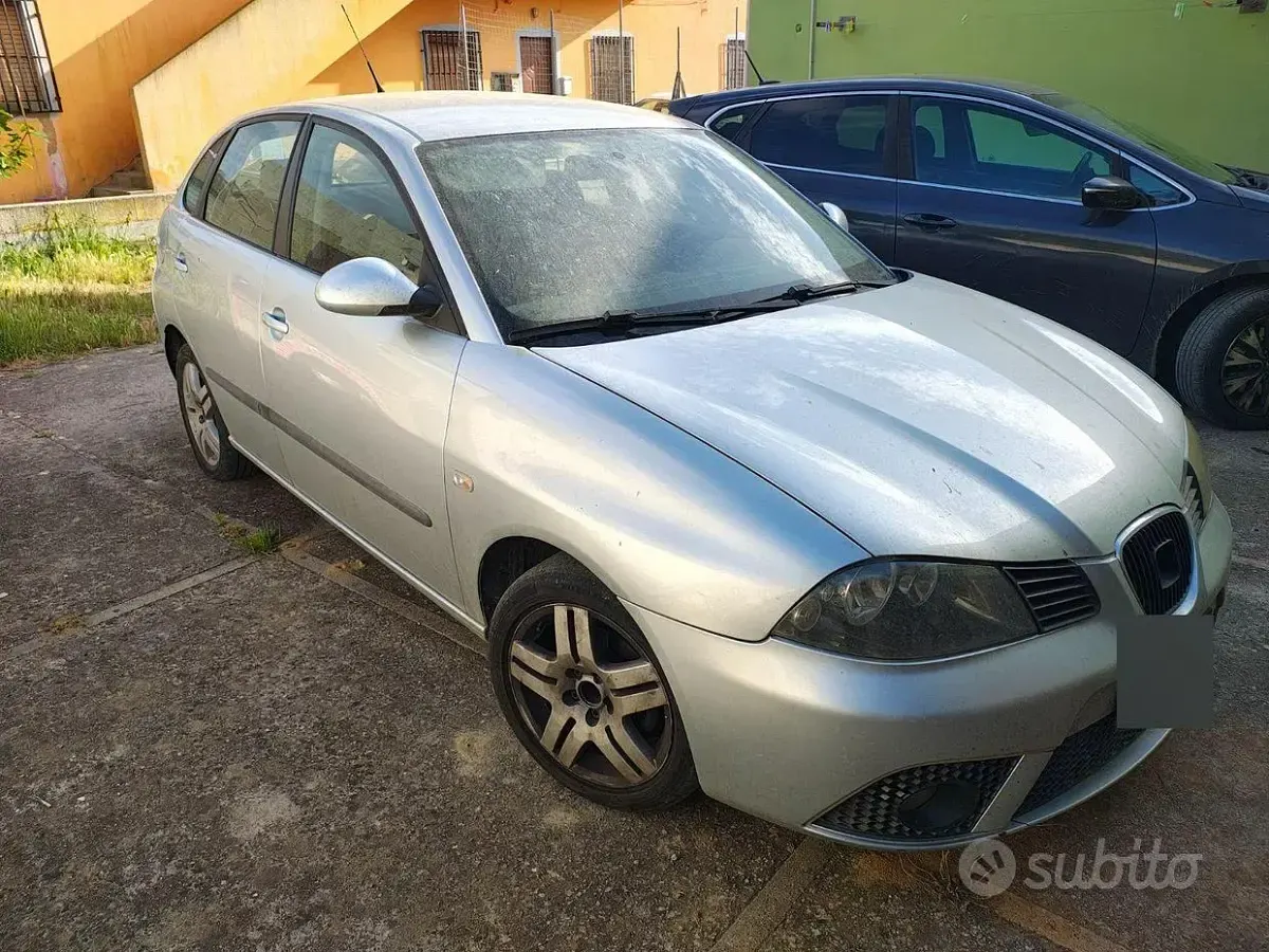 Usata Seat Ibiza 75 CV (55 kW) 2008 Berlina