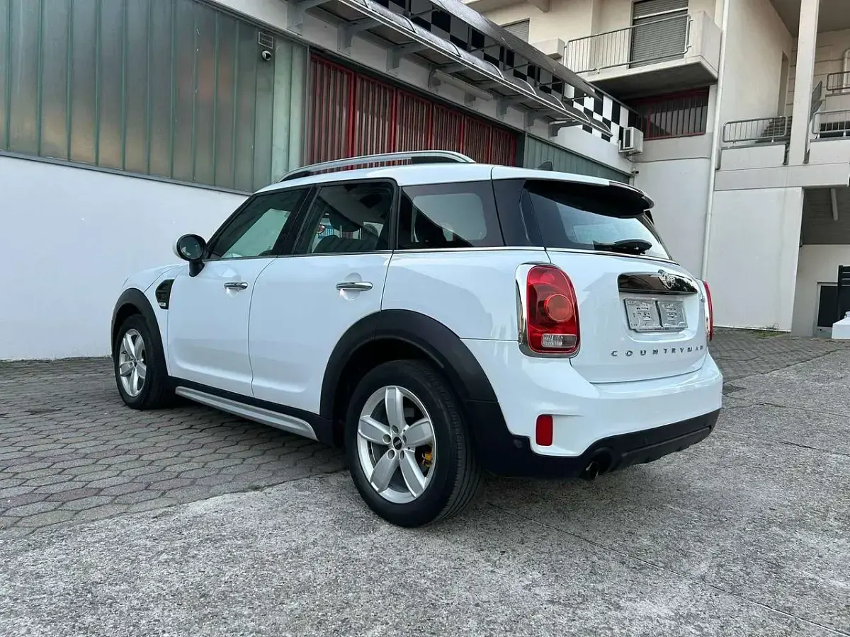 Usata Mini Cooper Countryman 136 CV (100 kW) 2018 Bianco SUV