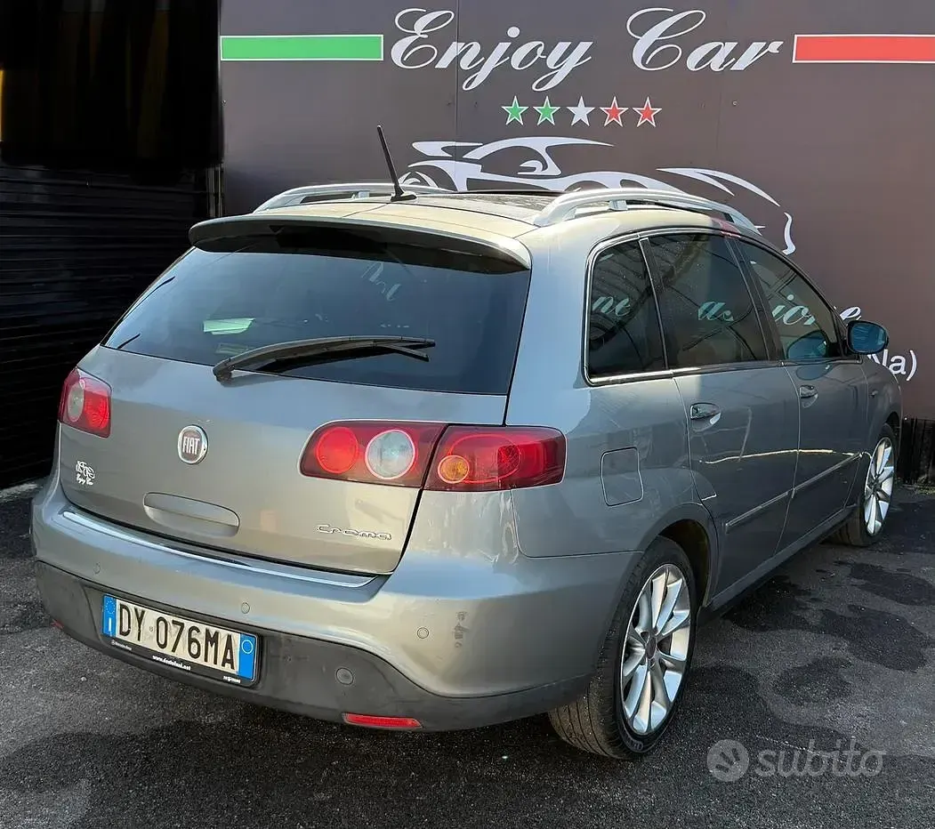 Usata Fiat Croma 150 CV (110 kW) 2009 Grigio Station wagon