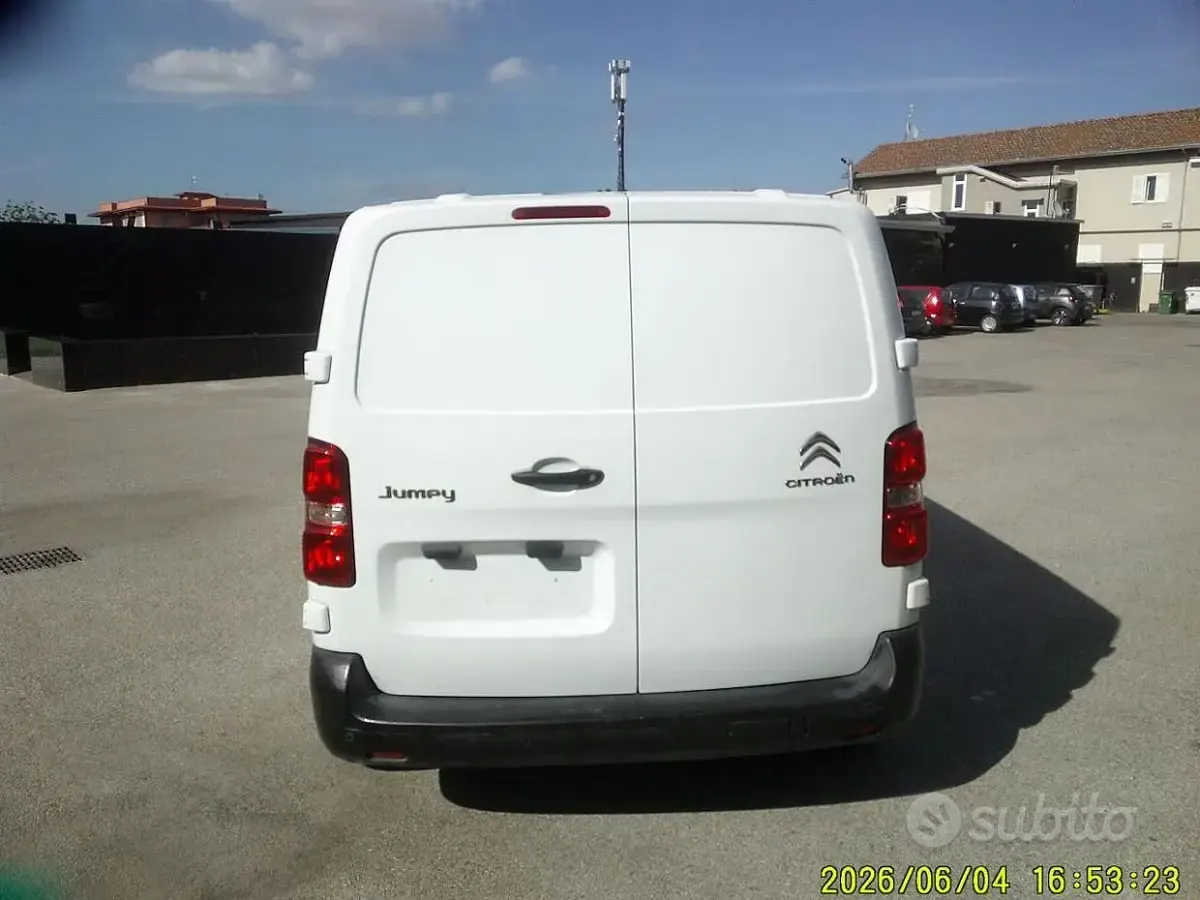 Usata Citroën Jumpy 120 CV (88 kW) 2022 Bianco Monovolume