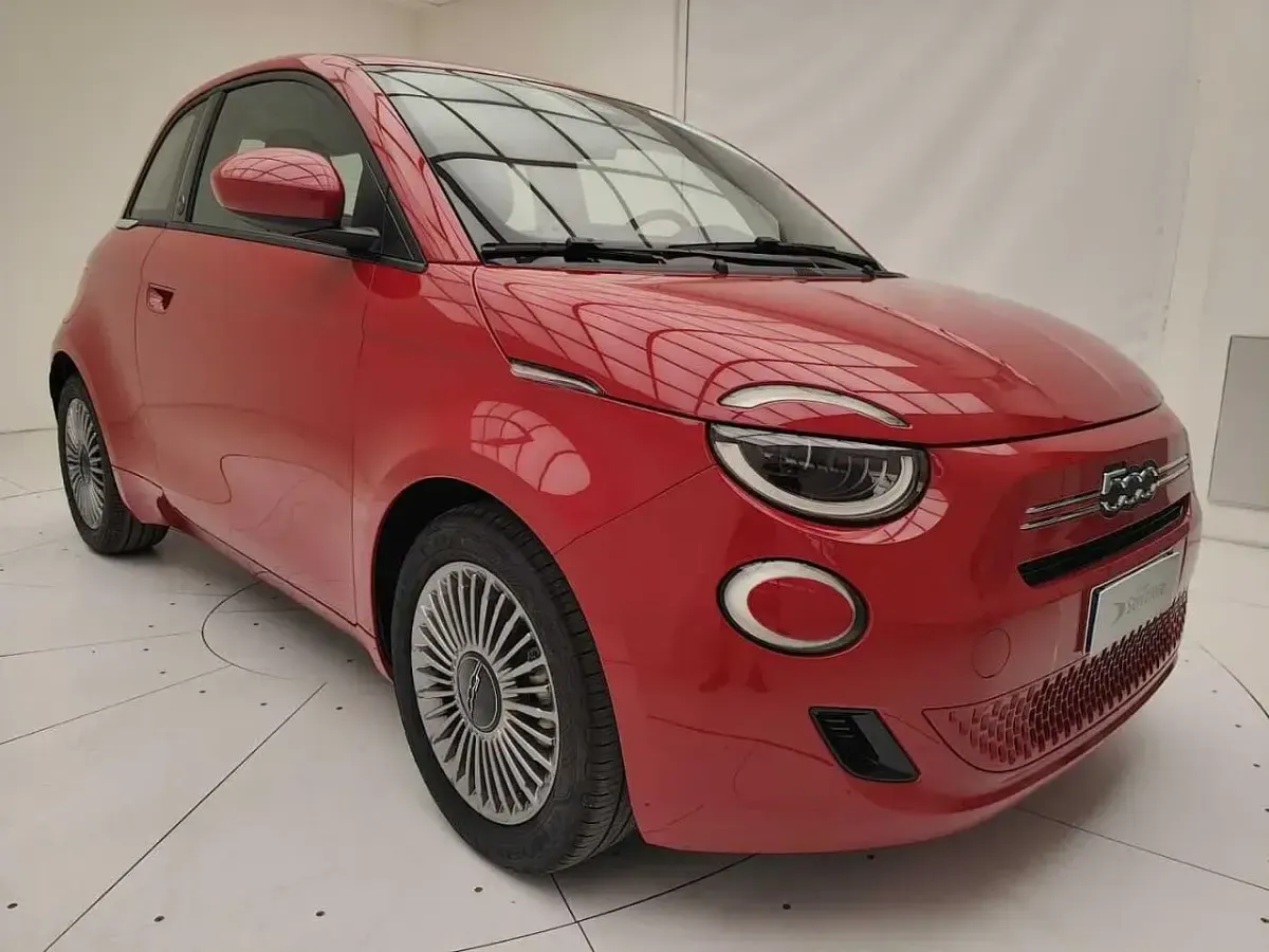 Nuova Fiat 500 65 CV (47 kW) 2025 Rosso Berlina