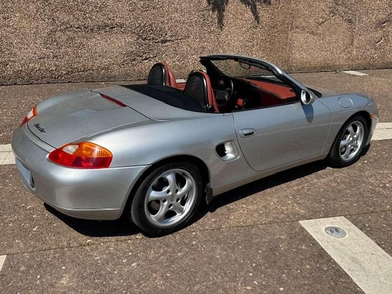 Usata Porsche Boxster 204 CV (150 kW) 1999 Argento Cabrio