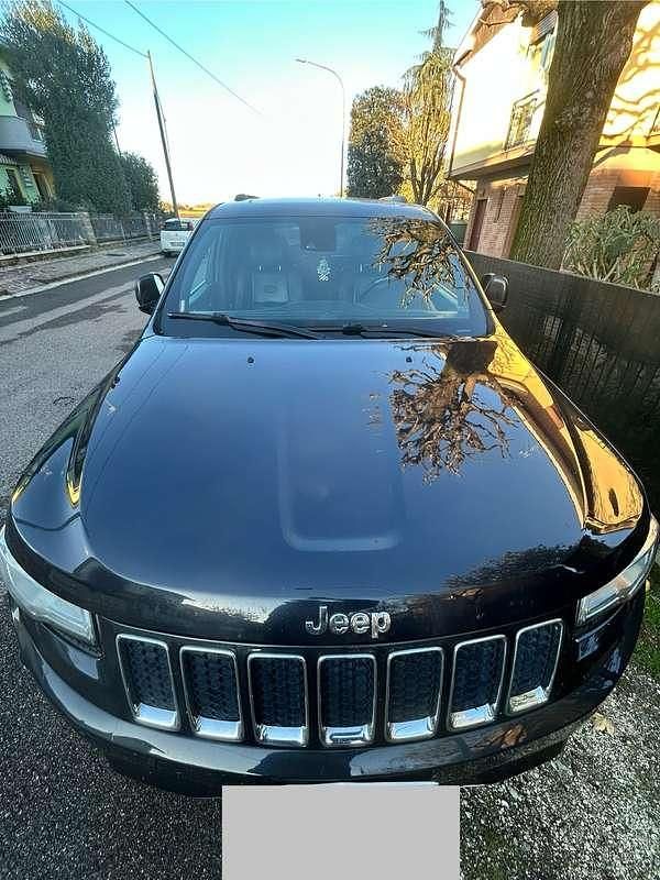 Nero Usata 2013 Jeep Grand Cherokee Overland SUV | 7999 € (Molto cara) - Immagine 1/4