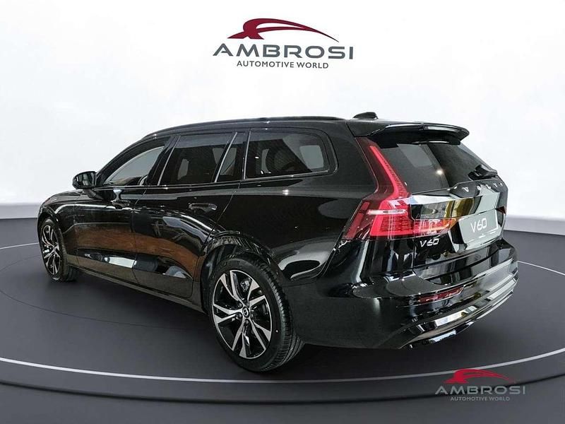 Nuova Volvo V60 Plus 197 CV (144 kW) 2025 Onyx black Station wagon